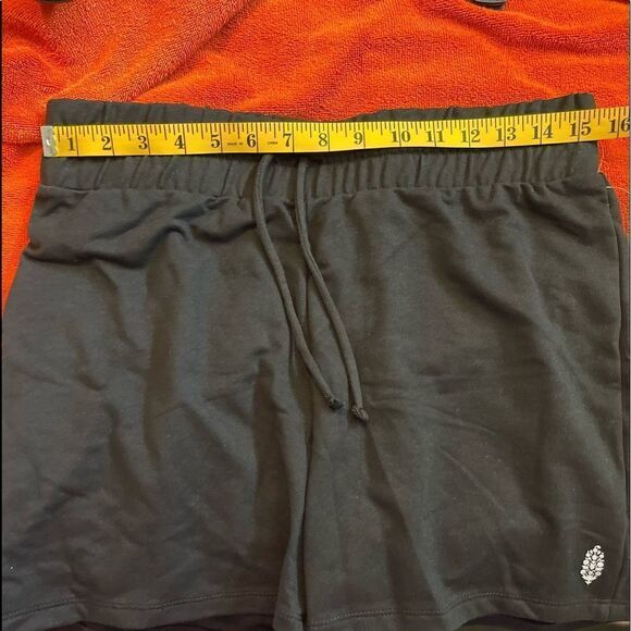 Free People Sunny Set Matching Black Shorts and Long Sleeves Crop Top.Size M - Picture 16 of 16